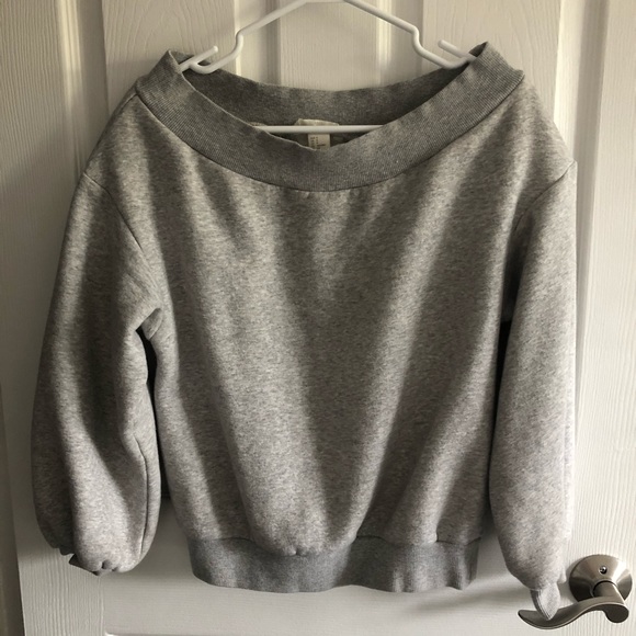 Off the shoulder cropped sweater - Picture 1 of 3